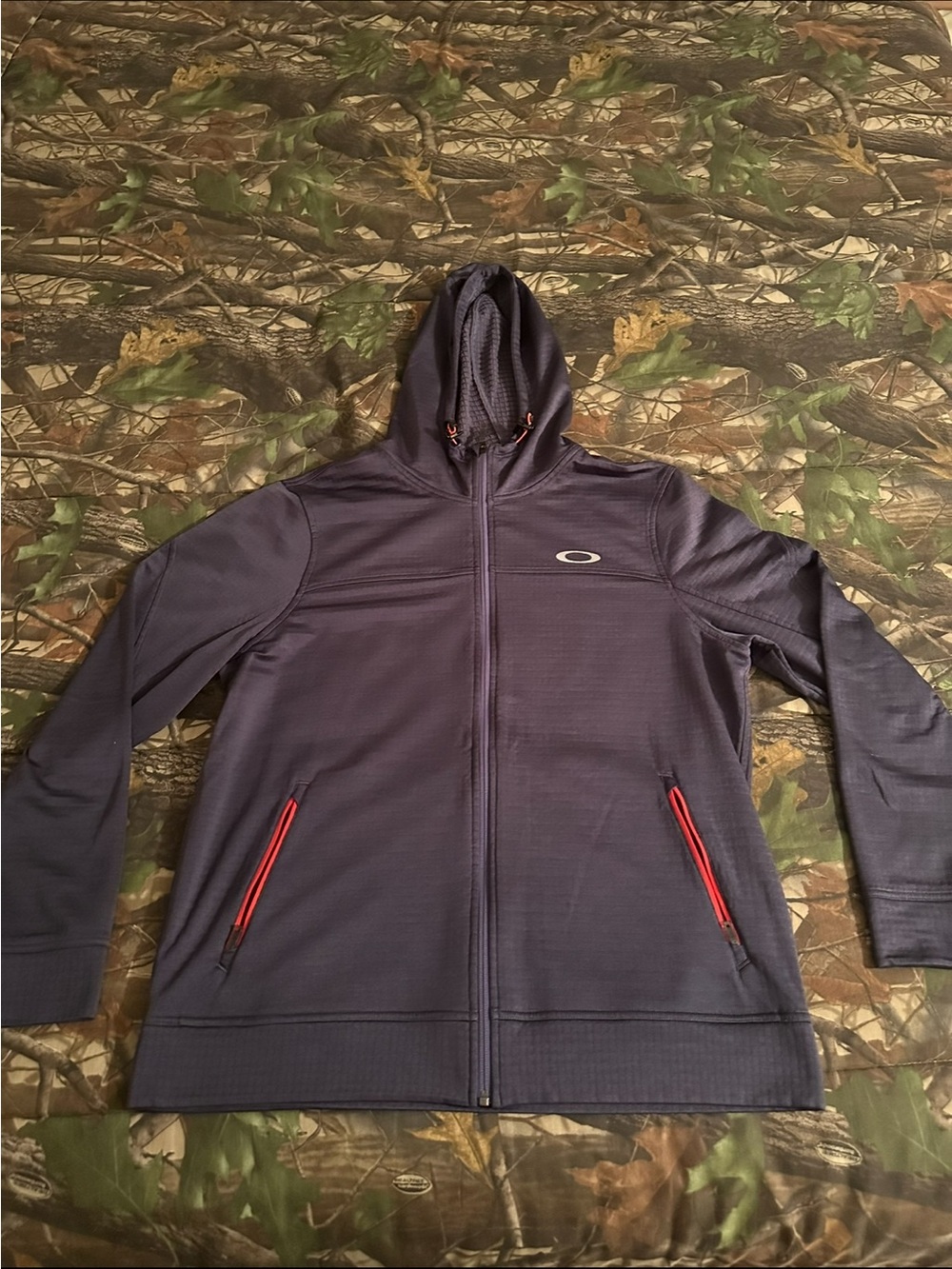 Oakley Men's Dark Navy Hooded Full-Zip Jacket with Red-Trim Pockets